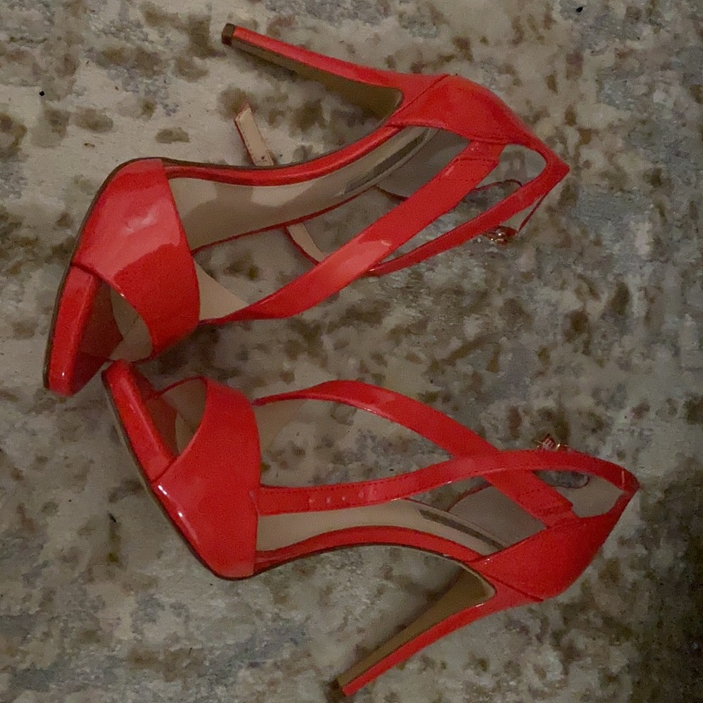 Heels - Picture 4 of 6